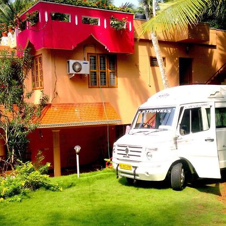 Ganesh House Homestay Kovalam Esterno foto
