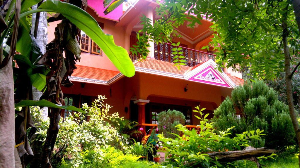 Ganesh House Homestay Kovalam Esterno foto