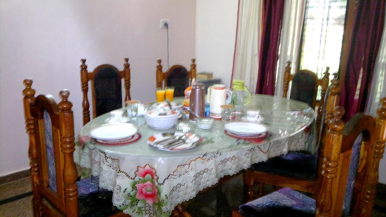 Ganesh House Homestay Kovalam Esterno foto